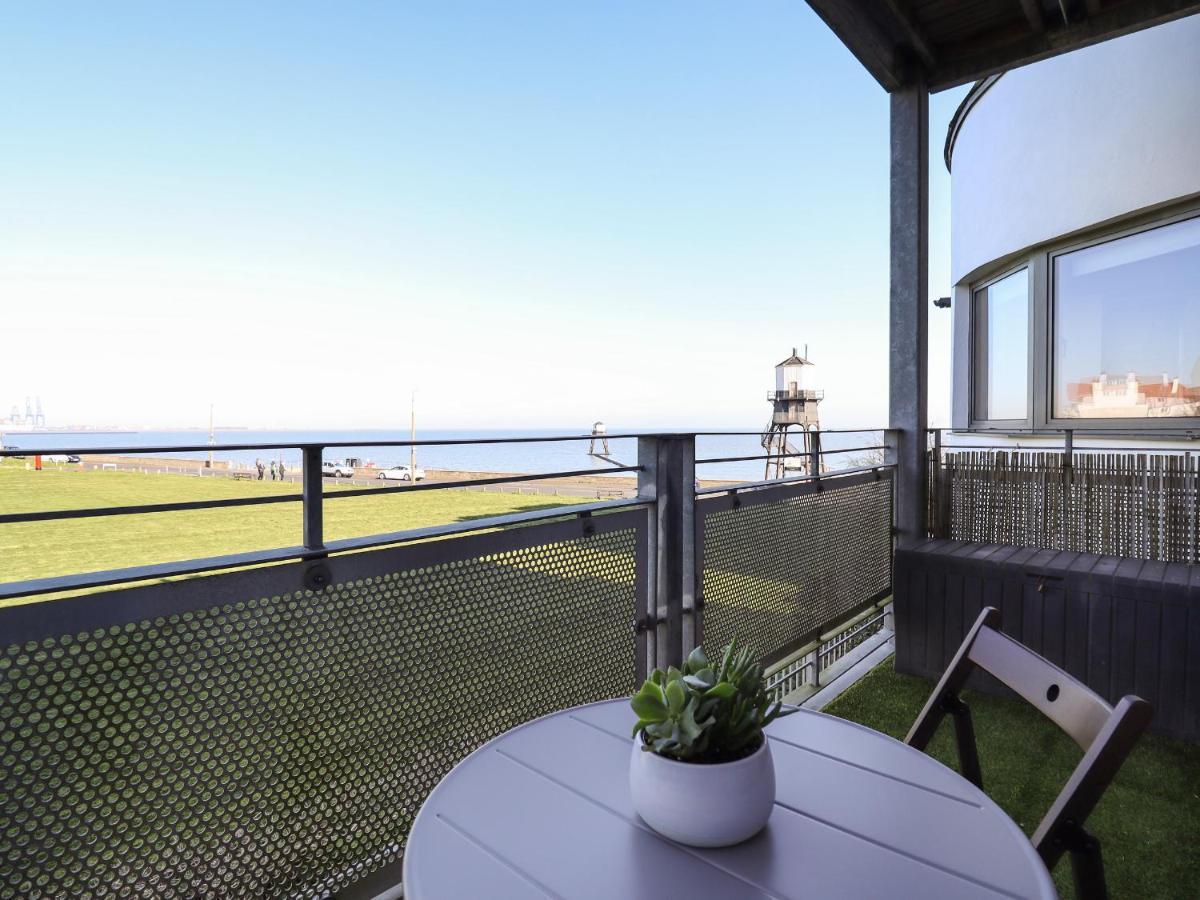 Flat 19 By The Beach Harwich Exterior foto